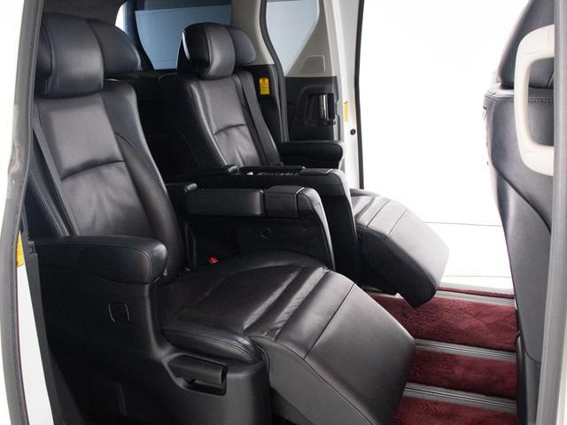 アルファードハイブリッド SR プレミアムシートパッケージ (禁煙車)(エンジン対策済)(サンルーフ)(プレミアムサウンド)モデリスタエアロ/社外20インチアルミ&車高調/前車追従レーダークルーズ/衝突被害軽減装置/車線逸脱防止装置/黒本革/2列目冷暖房シート(26枚目)