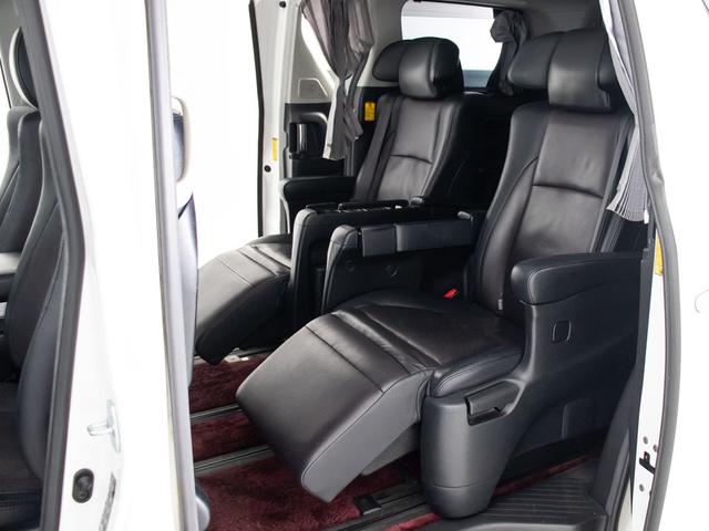 アルファードハイブリッド ＳＲ　プレミアムシートパッケージ　（サンルーフ）（プレミアムサウンド）（黒本革）（冷暖房シート）全方位カメラ／後席モニター／前車追従レーダークルーズ／衝突被害軽減装置／車線逸脱防止装置／両側自動ドア／パワーバックドア／（27枚目）