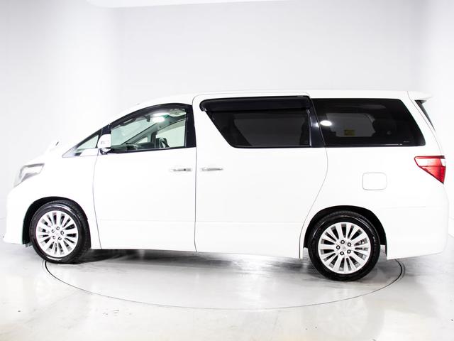 アルファード ２４０Ｓ　Ｃパッケージ　（禁煙車）（黒本革エグゼクティブシート）（後席モニター）（エグゼクティブシート）両側電動スライドドア／パワーバックドア／パワーシート／シートヒーター／シートメモリー／クルーズコントロール／バックカメラ（19枚目）