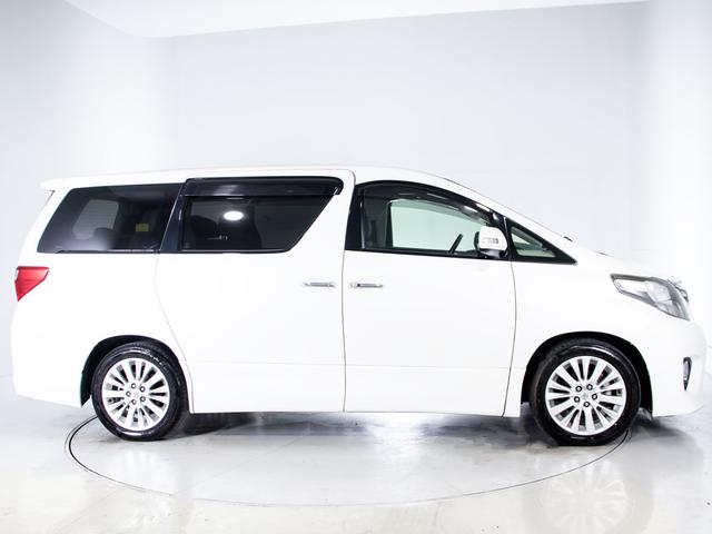 アルファード ２４０Ｓ　Ｃパッケージ　（禁煙車）（黒本革エグゼクティブシート）（後席モニター）（エグゼクティブシート）両側電動スライドドア／パワーバックドア／パワーシート／シートヒーター／シートメモリー／クルーズコントロール／バックカメラ（21枚目）