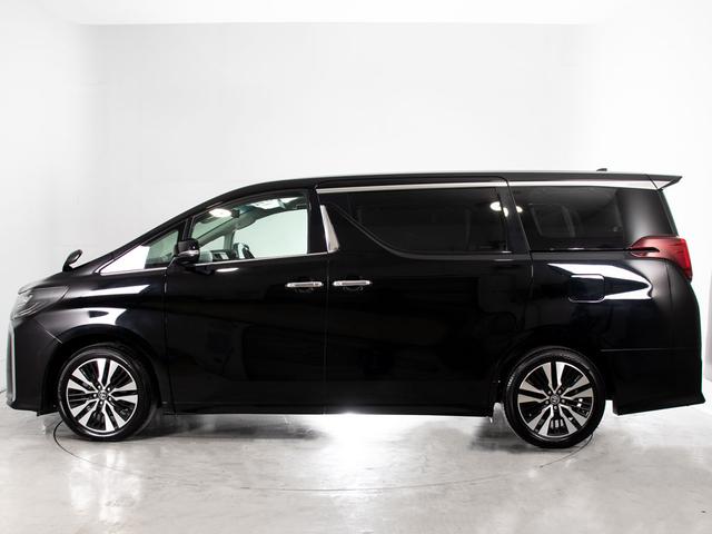 アルファード 2.5S Cパッケージ (禁煙)(冷暖房黒革)(ナビ機能付ディスプレイオーディオ)(後席モニター)エグゼクティブシート/トヨタセーフティセンス/踏み間違い防止装置/デジタルインナーミラー/BSM/RCTAB/AC100V電源(16枚目)