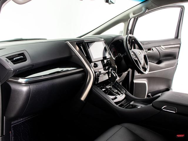 アルファード 2.5S Cパッケージ (禁煙)(冷暖房黒革)(ナビ機能付ディスプレイオーディオ)(後席モニター)エグゼクティブシート/トヨタセーフティセンス/踏み間違い防止装置/デジタルインナーミラー/BSM/RCTAB/AC100V電源(42枚目)