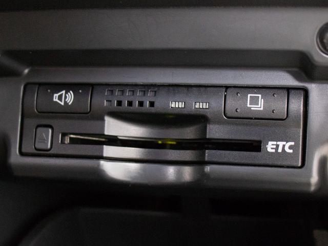 ヴェルファイア 2.4Z プラチナセレクションII タイプゴールド (禁煙車)(フロントリップ)(社外20インチアルミ)(黒革調シートカバー)純正HDDナビ/後席モニター/バックカメラ/両側自動ドア/パワーバックドア/クリアランスソナー/コンビハンドル/(37枚目)