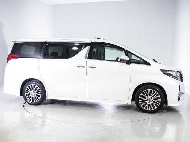 アルファード 2.5S Cパッケージ (ワンオーナー車)(点検記録簿12枚)(サンルーフ)(純正10型ナビ)後席モニター/両側自動ドア/パワーバックドア/前車追従レーダークルーズ/衝突被害軽減ブレーキ/踏み間違い防止装置/AC100V電源(22枚目)
