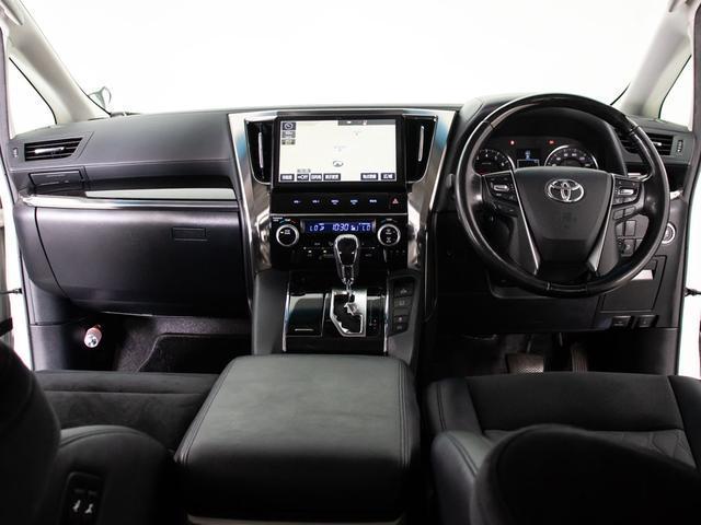 アルファード 2.5S Cパッケージ (ワンオーナー車)(点検記録簿12枚)(サンルーフ)(純正10型ナビ)後席モニター/両側自動ドア/パワーバックドア/前車追従レーダークルーズ/衝突被害軽減ブレーキ/踏み間違い防止装置/AC100V電源(40枚目)