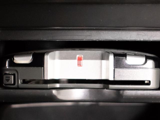 ヴェルファイア ２．４Ｚ　（禁煙車）（点検記録簿１０枚）（４ＷＤ）（エンジン対策済み）８人乗りフルフラットシート／ダウンサス／黒革調シートカバー／純正ＳＤナビ／後席モニター／両側自動ドア／バックカメラ／クリアランスソナー／（37枚目）