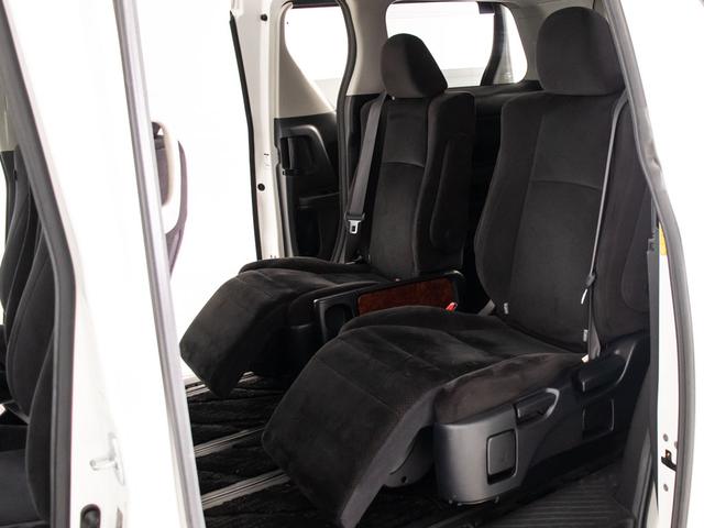 ヴェルファイア ２．４Ｚ　プラチナムセレクション　（禁煙車）（点検記録簿６枚）（後席モニター）（両側自動ドア）パワーバックドア／純正ＨＤＤナビ／バックカメラ／専用アルカンターラシート／コンビハンドル／クリアランスソナー／Ｂｌｕｅｔｏｏｔｈ接続／（24枚目）