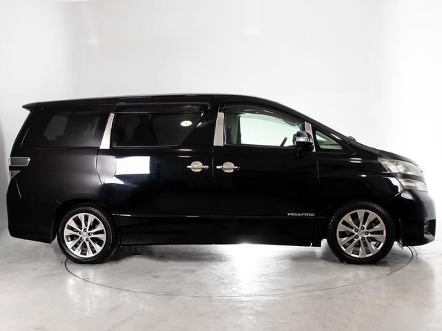 ヴェルファイア ２．４Ｚ　プラチナセレクションＩＩ　（ワンオーナー車）（点検記録簿１２枚）（後席モニター）（両側自動ドア）パワーバックドア／純正ＳＤナビ／バックカメラ／専用アルカンターラシート／コンビハンドル／クリアランスソナー／Ｂｌｕｅｔｏｏｔｈ接続（19枚目）
