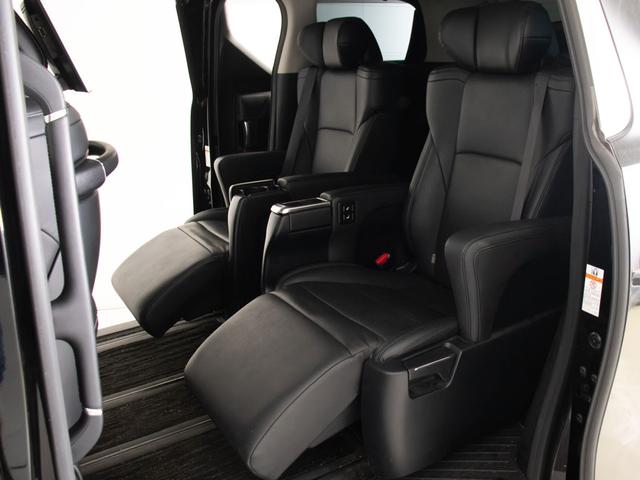 アルファード ２．５Ｓ　Ｃパッケージ　（禁煙車）（モデリスタフルエアロ）（冷暖房黒革）（純正１０型ナビ）後席モニター／トヨタセーフティセンス／踏み間違い防止装置／３眼ＬＥＤヘッドライト／ＡＣ１００Ｖ電源／両側自動ドア／パワーバックドア／（27枚目）