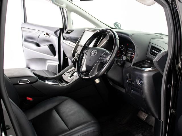 アルファード ２．５Ｓ　Ｃパッケージ　（禁煙車）（モデリスタフルエアロ）（冷暖房黒革）（純正１０型ナビ）後席モニター／トヨタセーフティセンス／踏み間違い防止装置／３眼ＬＥＤヘッドライト／ＡＣ１００Ｖ電源／両側自動ドア／パワーバックドア／（37枚目）