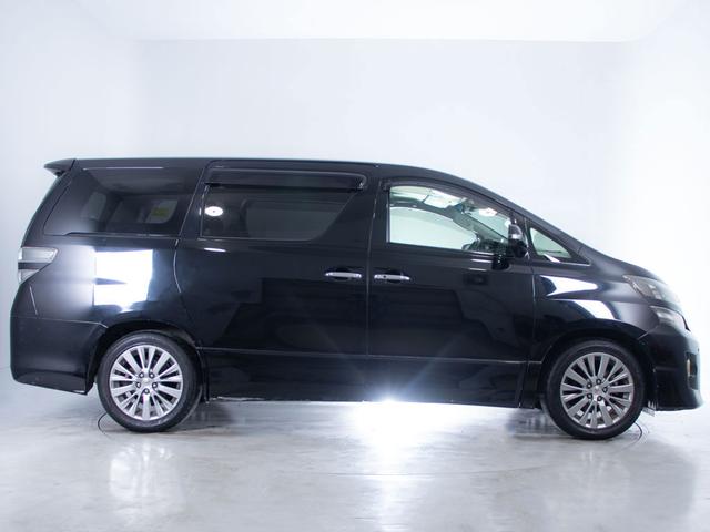 ヴェルファイア ２．４Ｚ　ゴールデンアイズ　（禁煙車）（点検記録簿９枚）（アルパインＢＩＧ－Ｘ９型ナビ）（後席モニター）両側自動ドア／パワーバックドア／専用黒ハーフレザーシート／バックカメラ／クルーズコントロール／クリアランスソナー／（20枚目）