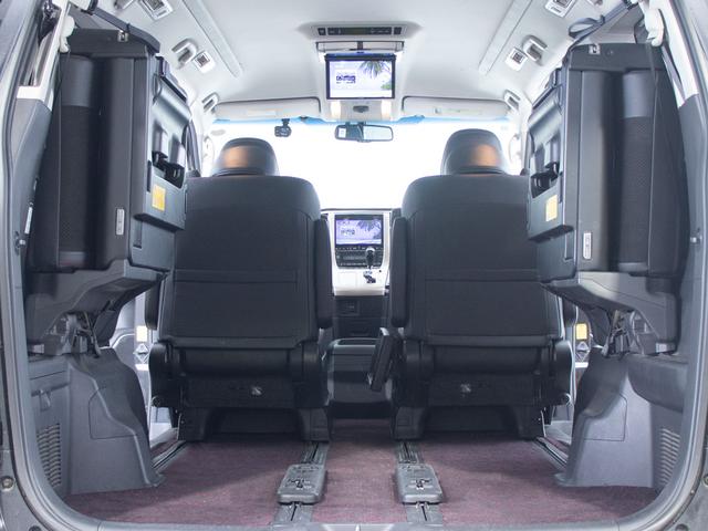 ヴェルファイア ２．４Ｚ　ゴールデンアイズ　（禁煙車）（点検記録簿９枚）（アルパインＢＩＧ－Ｘ９型ナビ）（後席モニター）両側自動ドア／パワーバックドア／専用黒ハーフレザーシート／バックカメラ／クルーズコントロール／クリアランスソナー／（30枚目）