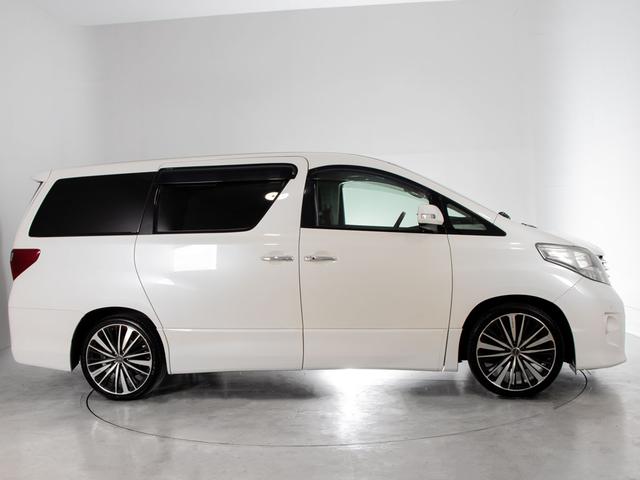 アルファード ２４０Ｓ　プライムセレクションＩＩ　（点検記録簿５枚）（社外２０インチアルミ）（後席モニター）（両側自動ドア）パワーバックドア／カロッツェリアナビ／専用アルカンターラシート／コンビハンドル／クリアランスソナー／フルセグＴＶ／（19枚目）