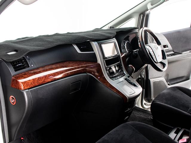 アルファード ２４０Ｓ　プライムセレクションＩＩ　（点検記録簿５枚）（社外２０インチアルミ）（後席モニター）（両側自動ドア）パワーバックドア／カロッツェリアナビ／専用アルカンターラシート／コンビハンドル／クリアランスソナー／フルセグＴＶ／（34枚目）