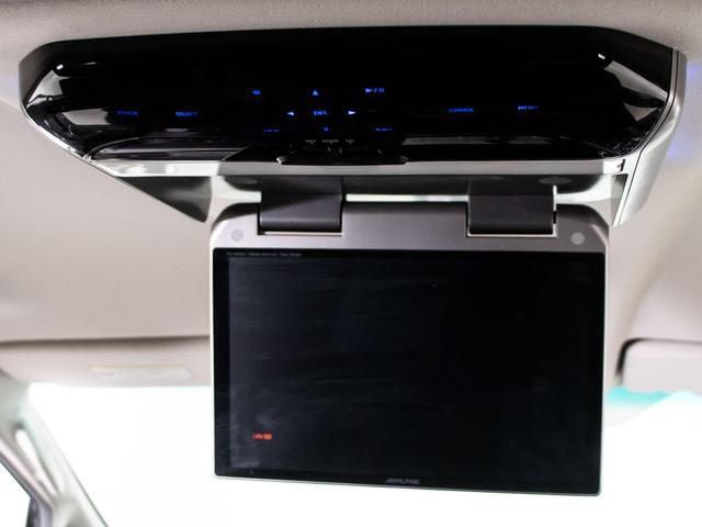 アルファード ２４０Ｓ　プライムセレクションＩＩ　タイプゴールド　（エアロカスタム）（車高調）（アルパインＢＩＧ－Ｘナビ）（後席モニター）両側自動ドア／パワーバックドア／専用アルカンターラシート／クルーズコントロール／クリアランスソナー／バックカメラ／コンビハンドル（7枚目）