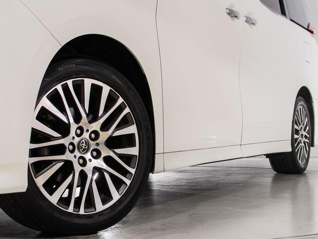 アルファード ２．５Ｓ　Ｃパッケージ　（禁煙）（カロッツェリアナビ）（後席モニター）（両側自動ドア）パワーバックドア／前車追従レーダークルーズ／衝突被害軽減ブレーキ／踏み間違防止装置／バックカメラ／エグゼクティブシート／黒革調シートカバー（15枚目）