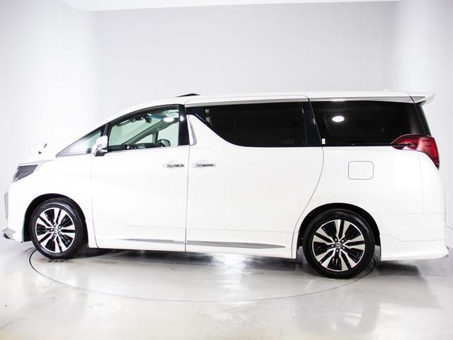 アルファード 2.5S Cパッケージ (禁煙車)(サンルーフ)(モデリスタフルエアロ)(冷暖房黒革)ディスプレイオーディオ/後席モニター/トヨタセーフティセンス/踏み間違い防止装置/デジタルインナーミラー/BSM/RCTAB/3眼LED(18枚目)