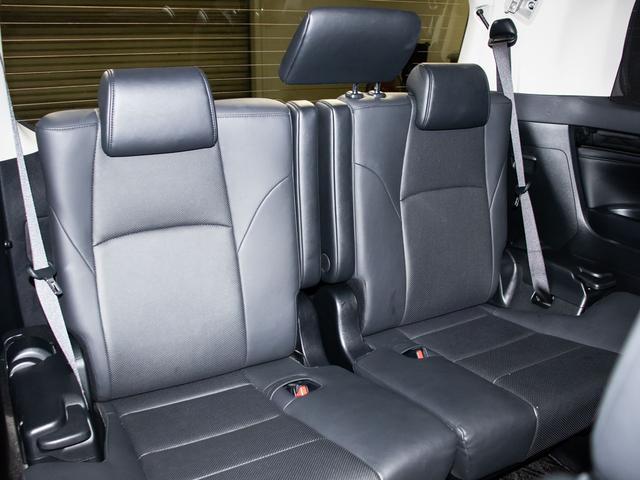 アルファード 2.5S Cパッケージ (禁煙車)(サンルーフ)(モデリスタフルエアロ)(冷暖房黒革)ディスプレイオーディオ/後席モニター/トヨタセーフティセンス/踏み間違い防止装置/デジタルインナーミラー/BSM/RCTAB/3眼LED(29枚目)