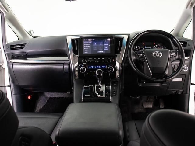 アルファード 2.5S Cパッケージ (禁煙車)(サンルーフ)(モデリスタフルエアロ)(冷暖房黒革)ディスプレイオーディオ/後席モニター/トヨタセーフティセンス/踏み間違い防止装置/デジタルインナーミラー/BSM/RCTAB/3眼LED(38枚目)