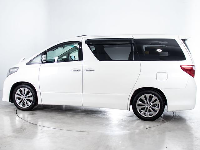 アルファード ２４０Ｓ　プライムセレクションＩＩ　タイプゴールド　（禁煙車）（点検記録簿５枚）（サンルーフ）（プレミアムサウンド）後席モニター／両側自動ドア／パワーバックドア／ＡＣ１００Ｖ電源／クリアランスソナー／専用アルカンターラシート／ビルトインＥＴＣ／（18枚目）
