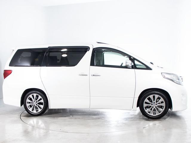 アルファード ２４０Ｓ　プライムセレクションＩＩ　タイプゴールド　（禁煙車）（点検記録簿５枚）（サンルーフ）（プレミアムサウンド）後席モニター／両側自動ドア／パワーバックドア／ＡＣ１００Ｖ電源／クリアランスソナー／専用アルカンターラシート／ビルトインＥＴＣ／（22枚目）