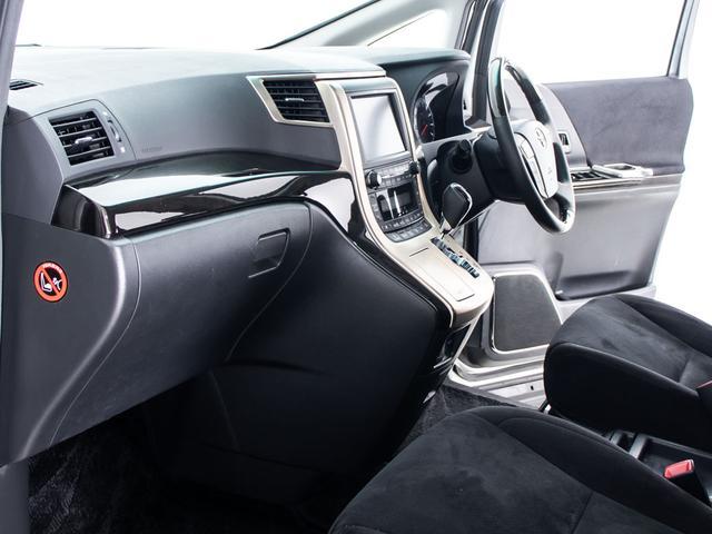 アルファード ２４０Ｓ　プライムセレクションＩＩ　タイプゴールド　（禁煙車）（点検記録簿５枚）（サンルーフ）（プレミアムサウンド）後席モニター／両側自動ドア／パワーバックドア／ＡＣ１００Ｖ電源／クリアランスソナー／専用アルカンターラシート／ビルトインＥＴＣ／（36枚目）