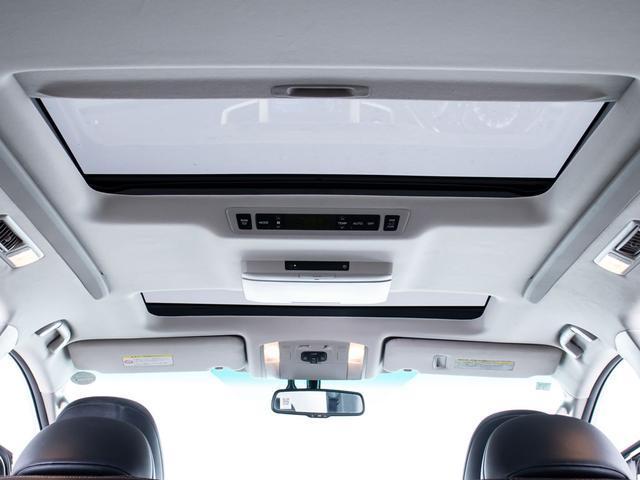 アルファード ２４０Ｓ　タイプゴールドＩＩ　（禁煙車）（モデリスタフルエアロ）（サンルーフ）（純正９型ナビ）後席モニター／両側自動ドア／パワーバックドア／専用黒ハーフレザーシート／ＡＣ１００Ｖ電源／クルーズコントロール／クリアランスソナー／（6枚目）
