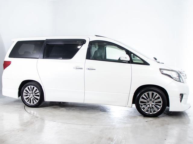 アルファード ２４０Ｓ　タイプゴールドＩＩ　（禁煙車）（モデリスタフルエアロ）（サンルーフ）（純正９型ナビ）後席モニター／両側自動ドア／パワーバックドア／専用黒ハーフレザーシート／ＡＣ１００Ｖ電源／クルーズコントロール／クリアランスソナー／（22枚目）