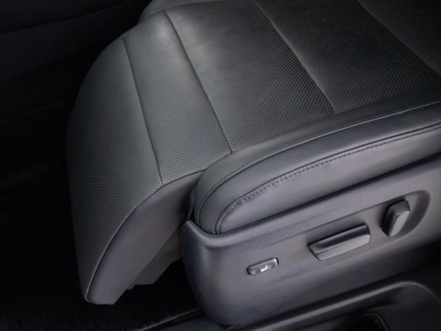 アルファード ３．５エグゼクティブラウンジＳ　（禁煙・ワンオーナー車）（点検記録簿８枚）（サンルーフ）（冷暖房黒本革）パーキングアシスト／ＪＢＬサウンド／全方位カメラ／後席モニター／セーフティセンス／踏み間違え防止装置／デジタルインナーミラー／（47枚目）