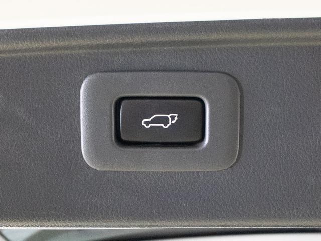 アルファード ２４０Ｓ　プライムセレクションＩＩ　（禁煙車）（アルパインＢＩＧ－Ｘ１０型ナビ）（後席モニター）（黒革調シートカバー）両側自動ドア／パワーバックドア／バックカメラ／車高調／クリアランスソナー／コンビハンドル／ビルトインＥＴＣ／（35枚目）