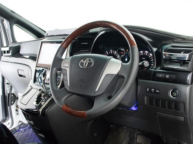 アルファード ２４０Ｓ　プライムセレクションＩＩ　（禁煙車）（アルパインＢＩＧ－Ｘ１０型ナビ）（後席モニター）（黒革調シートカバー）両側自動ドア／パワーバックドア／バックカメラ／車高調／クリアランスソナー／コンビハンドル／ビルトインＥＴＣ／（37枚目）