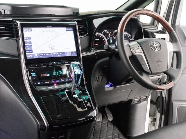 アルファード ２４０Ｓ　プライムセレクションＩＩ　（禁煙車）（アルパインＢＩＧ－Ｘ１０型ナビ）（後席モニター）（黒革調シートカバー）両側自動ドア／パワーバックドア／バックカメラ／車高調／クリアランスソナー／コンビハンドル／ビルトインＥＴＣ／（38枚目）