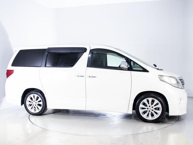 アルファード ３５０ＳプライムセレクションＩＩタイプゴールド　（禁煙車）（新品タイヤ）（特別仕様車）（後席モニター）（両側電動スライドドア）クルーズコントロール／アルカンターラーシート／クリアランスソナー／バックカメラ／パワーバックドア／後席オットマン／ＥＴＣ（21枚目）