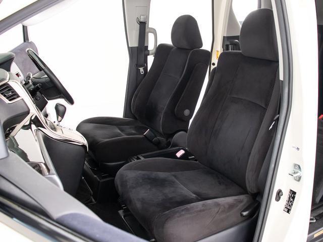 アルファード ３５０ＳプライムセレクションＩＩタイプゴールド　（禁煙車）（新品タイヤ）（特別仕様車）（後席モニター）（両側電動スライドドア）クルーズコントロール／アルカンターラーシート／クリアランスソナー／バックカメラ／パワーバックドア／後席オットマン／ＥＴＣ（25枚目）