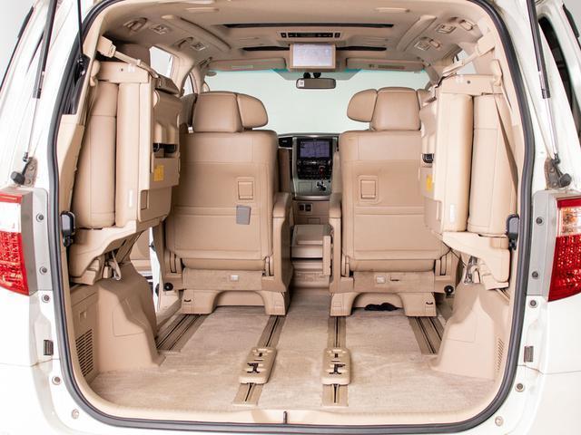 アルファード ３５０Ｇ　Ｌパッケージ　（禁煙車）（ツインサンルーフ）（プレミアムサウンド）（ベージュ本革シート）パワーバックドア／両側電動スライドドア／後席モニター／パワーシート／ＡＶ１００Ｖ電源／メーカーオプションナビ／バックカメラ（30枚目）
