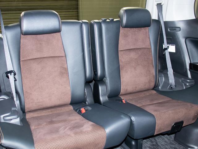 アルファード ２４０Ｓ　タイプゴールドＩＩ　（禁煙車）（サンルーフ）（アルパインＢＩＧ－Ｘ９型ナビ）（後席モニター）専用黒ハーフレザーシート／両側自動ドア／パワーバックドア／クルーズコントロール／クリアランスソナー／コンビハンドル／（27枚目）