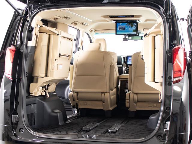 アルファード ２．５Ｇ　（禁煙車）（ＴＲＤフルエアロ）（ＲＡＹＳ１９インチアルミ）（アルパインＢＩＧ－Ｘ１１型ナビ）後席モニター／冷暖房ベージュ革／トヨタセーフティセンス／踏み間違い防止装置／両側自動ドア／パワーバックドア／（30枚目）