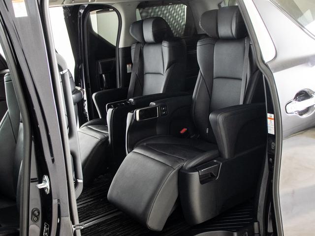 ヴェルファイア ２．５Ｚ　Ｇエディション　（禁煙車）（点検記録簿１０枚）（冷暖房黒革）（純正１０型ナビ）後席モニター／トヨタセーフティセンス／踏み間違い防止装置／デジタルインナーミラー／エグゼクティブシート／ＡＣ１００Ｖ電源／両側自動ドア／（26枚目）