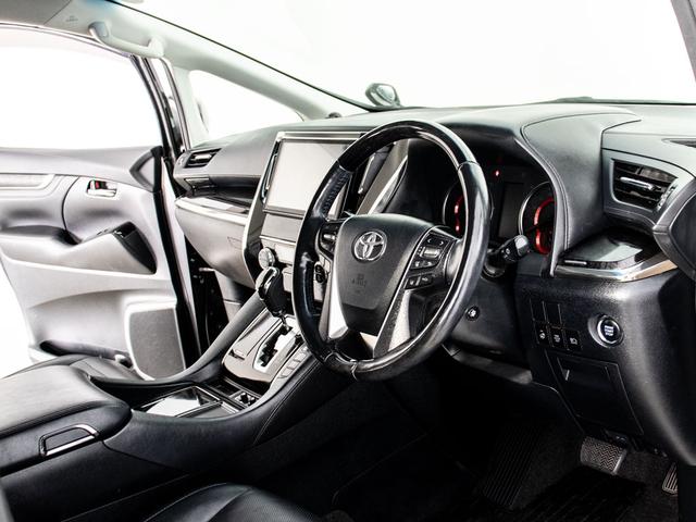 ヴェルファイア ２．５Ｚ　Ｇエディション　（禁煙車）（点検記録簿１０枚）（冷暖房黒革）（純正１０型ナビ）後席モニター／トヨタセーフティセンス／踏み間違い防止装置／デジタルインナーミラー／エグゼクティブシート／ＡＣ１００Ｖ電源／両側自動ドア／（38枚目）