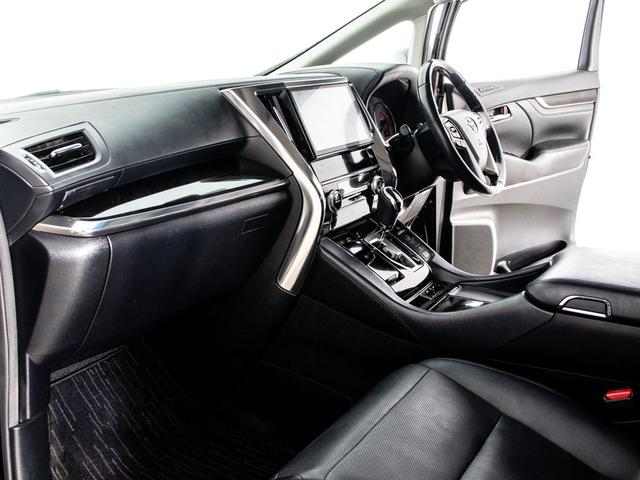 ヴェルファイア ２．５Ｚ　Ｇエディション　（禁煙車）（点検記録簿１０枚）（冷暖房黒革）（純正１０型ナビ）後席モニター／トヨタセーフティセンス／踏み間違い防止装置／デジタルインナーミラー／エグゼクティブシート／ＡＣ１００Ｖ電源／両側自動ドア／（43枚目）