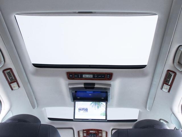 ヴェルファイア ２．４Ｚ　プラチナムセレクション　（エアロカスタム）（サンルーフ）（社外１９インチアルミ）（後席モニター）両側自動ドア／パワーバックドア／黒革調シートカバー／カロッツェリアナビ／バックカメラ／クリアランスソナー／コンビハンドル／（5枚目）