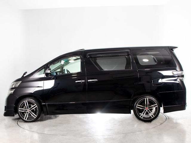 ヴェルファイア ２．４Ｚ　プラチナムセレクション　（エアロカスタム）（サンルーフ）（社外１９インチアルミ）（後席モニター）両側自動ドア／パワーバックドア／黒革調シートカバー／カロッツェリアナビ／バックカメラ／クリアランスソナー／コンビハンドル／（16枚目）