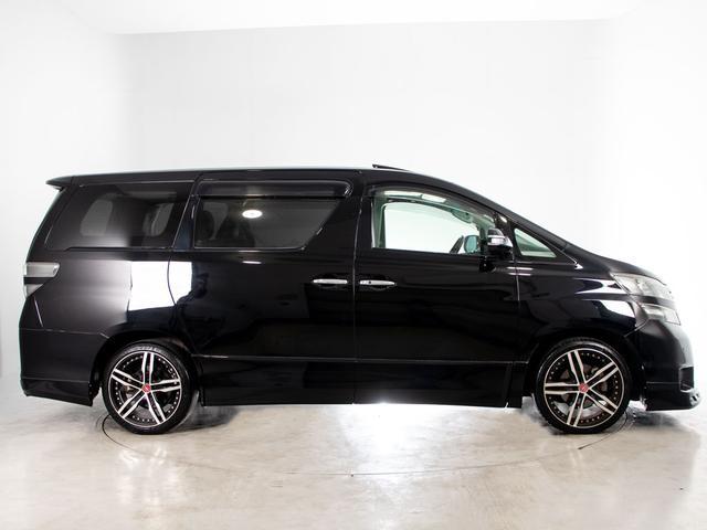 ヴェルファイア ２．４Ｚ　プラチナムセレクション　（エアロカスタム）（サンルーフ）（社外１９インチアルミ）（後席モニター）両側自動ドア／パワーバックドア／黒革調シートカバー／カロッツェリアナビ／バックカメラ／クリアランスソナー／コンビハンドル／（20枚目）