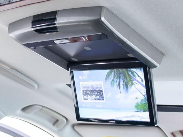 ヴェルファイア ２．４Ｚ　プラチナムセレクション　（エアロカスタム）（サンルーフ）（社外１９インチアルミ）（後席モニター）両側自動ドア／パワーバックドア／黒革調シートカバー／カロッツェリアナビ／バックカメラ／クリアランスソナー／コンビハンドル／（31枚目）