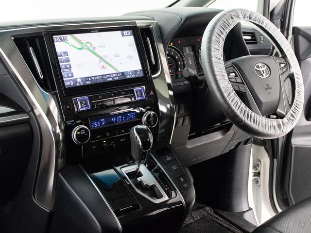 アルファード ２．５Ｓ　（８人乗りフルフラットシート）（サンルーフ）（アルパインＢＩＧ－Ｘ１０型ナビ）（後席モニター）両側自動ドア／バックカメラ／黒革調シートカバー／クルーズコントロール／クリアランスソナー／（37枚目）