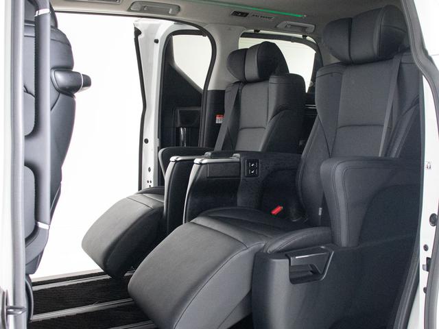 アルファード ２．５Ｓ　Ｃパッケージ　（禁煙車）（モデリスタエアロ）（サンルーフ）（冷暖房黒革）ナビ機能付ディスプレイオーディオ／後席モニター／トヨタセーフティセンス／踏み間違い防止装置／デジタルインナーミラー／３眼ＬＥＤヘッドライト／（27枚目）