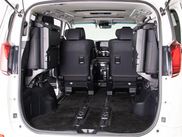 アルファード ２．５Ｓ　Ｃパッケージ　（禁煙車）（モデリスタエアロ）（サンルーフ）（冷暖房黒革）ナビ機能付ディスプレイオーディオ／後席モニター／トヨタセーフティセンス／踏み間違い防止装置／デジタルインナーミラー／３眼ＬＥＤヘッドライト／（29枚目）