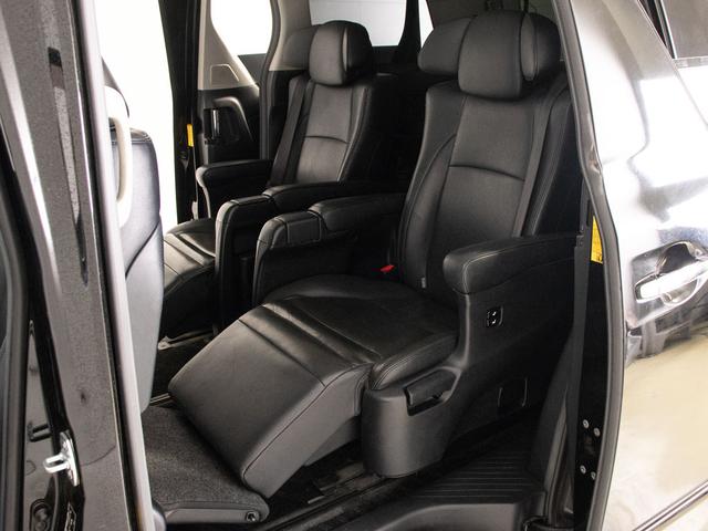 アルファード 240S Cパッケージ (禁煙ワンオーナー車)(サンルーフ)(プレミアムサウンド)(黒本革)全方位カメラ/後席モニター/両側自動ドア/パワーバックドア/AC100V電源/エグゼクティブシート/クルーズコントロール/(29枚目)