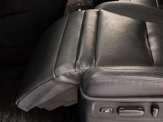 アルファード 240S Cパッケージ (禁煙ワンオーナー車)(サンルーフ)(プレミアムサウンド)(黒本革)全方位カメラ/後席モニター/両側自動ドア/パワーバックドア/AC100V電源/エグゼクティブシート/クルーズコントロール/(33枚目)