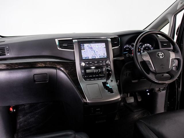 アルファード 240S Cパッケージ (禁煙ワンオーナー車)(サンルーフ)(プレミアムサウンド)(黒本革)全方位カメラ/後席モニター/両側自動ドア/パワーバックドア/AC100V電源/エグゼクティブシート/クルーズコントロール/(49枚目)
